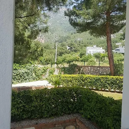 아파트 Garden Apts F1 올루데니스