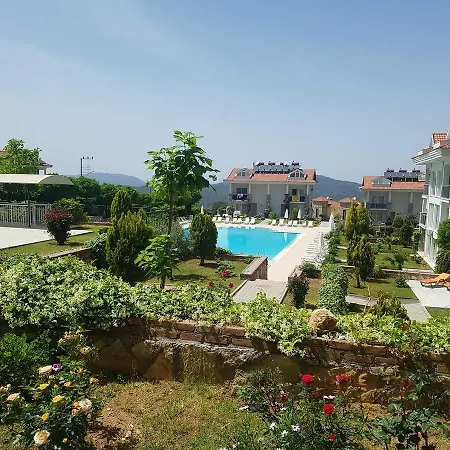 Garden Apts F1 * 올루데니스