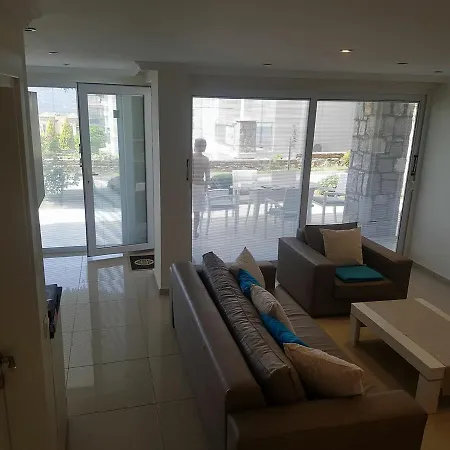 아파트 Garden Apts F1 *